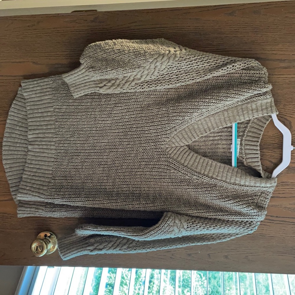 Women’s sweater